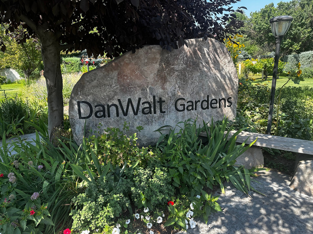 DanWalt Gardens景点图片