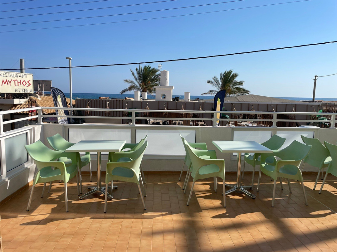 Smaragdine Beach Hotel主图