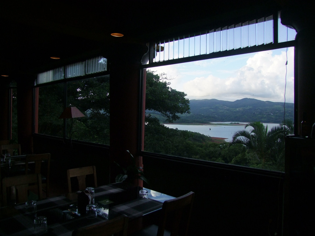 Lake Arenal Hotel & Brewery主图