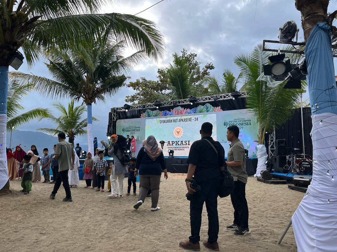 Karanggongso Beach-Trenggalek必去景点