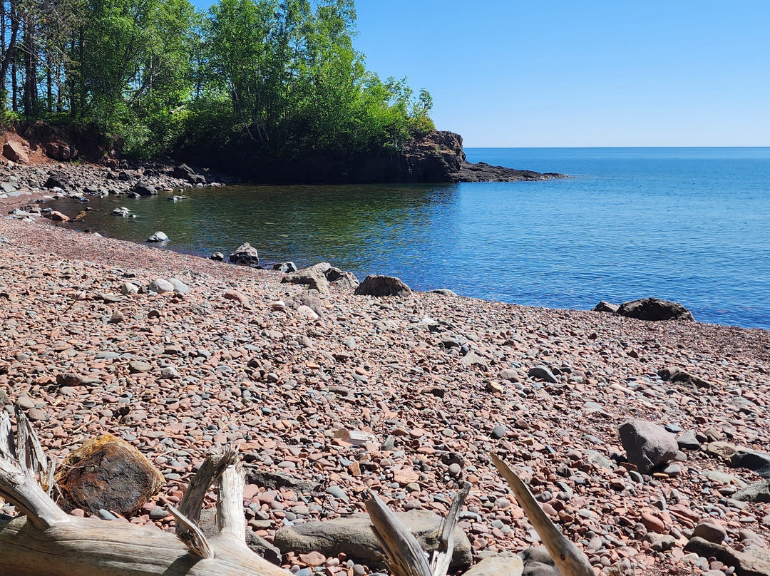 Iona's Beach Scientific and Natural Area-Two Harbors必去景点