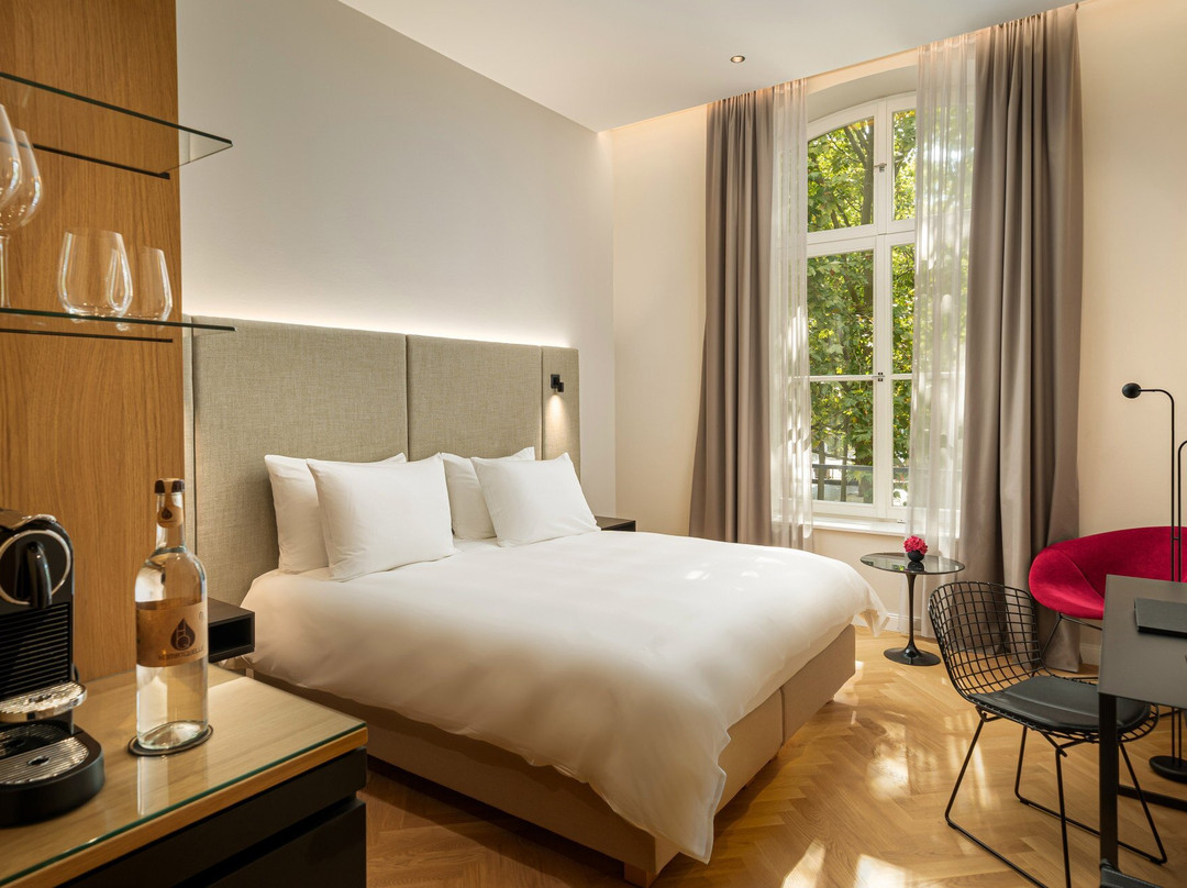 Boutique Hotel Esplanade Saarbruecken主图