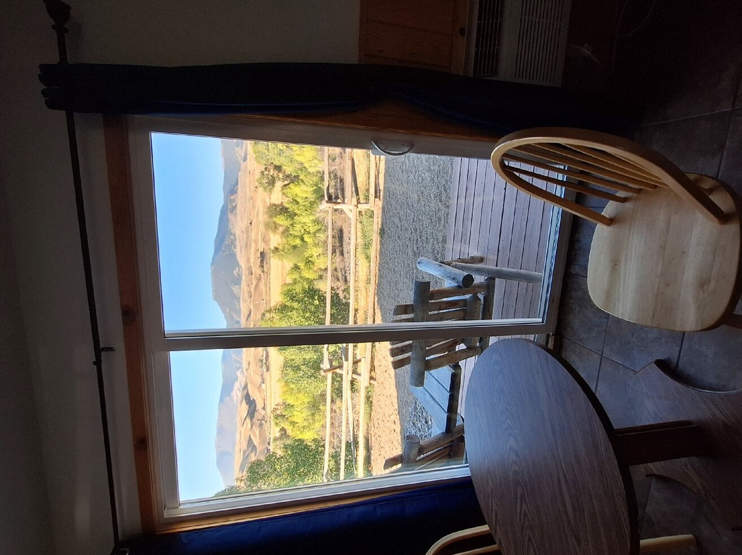 黄石谷酒店主图