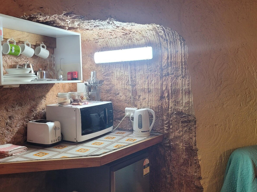 The Underground Motel主图