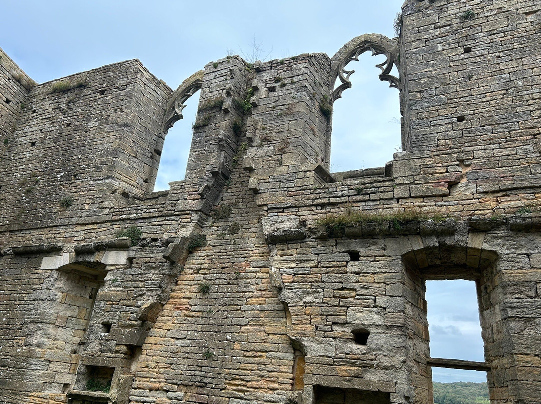 Château de Brancion景点图片