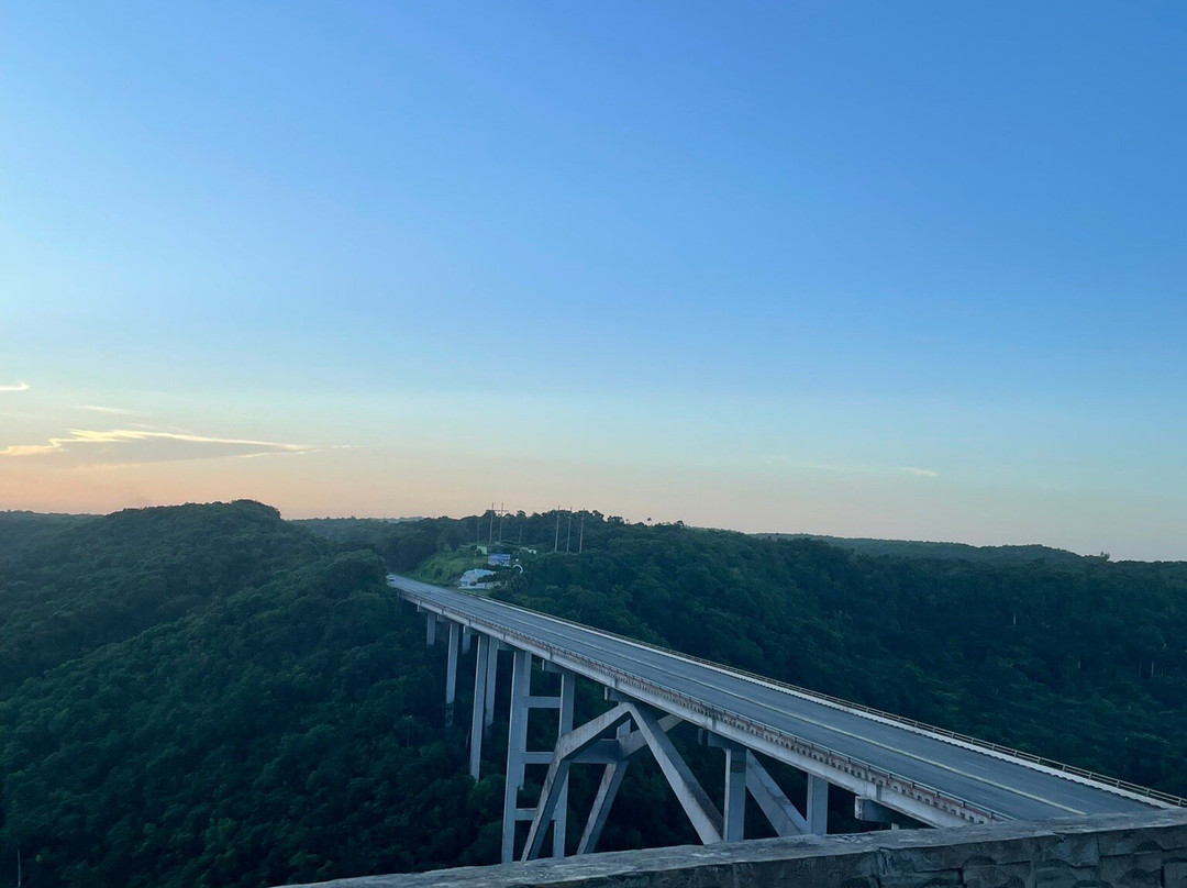 Puente de Bacunayagua景点图片