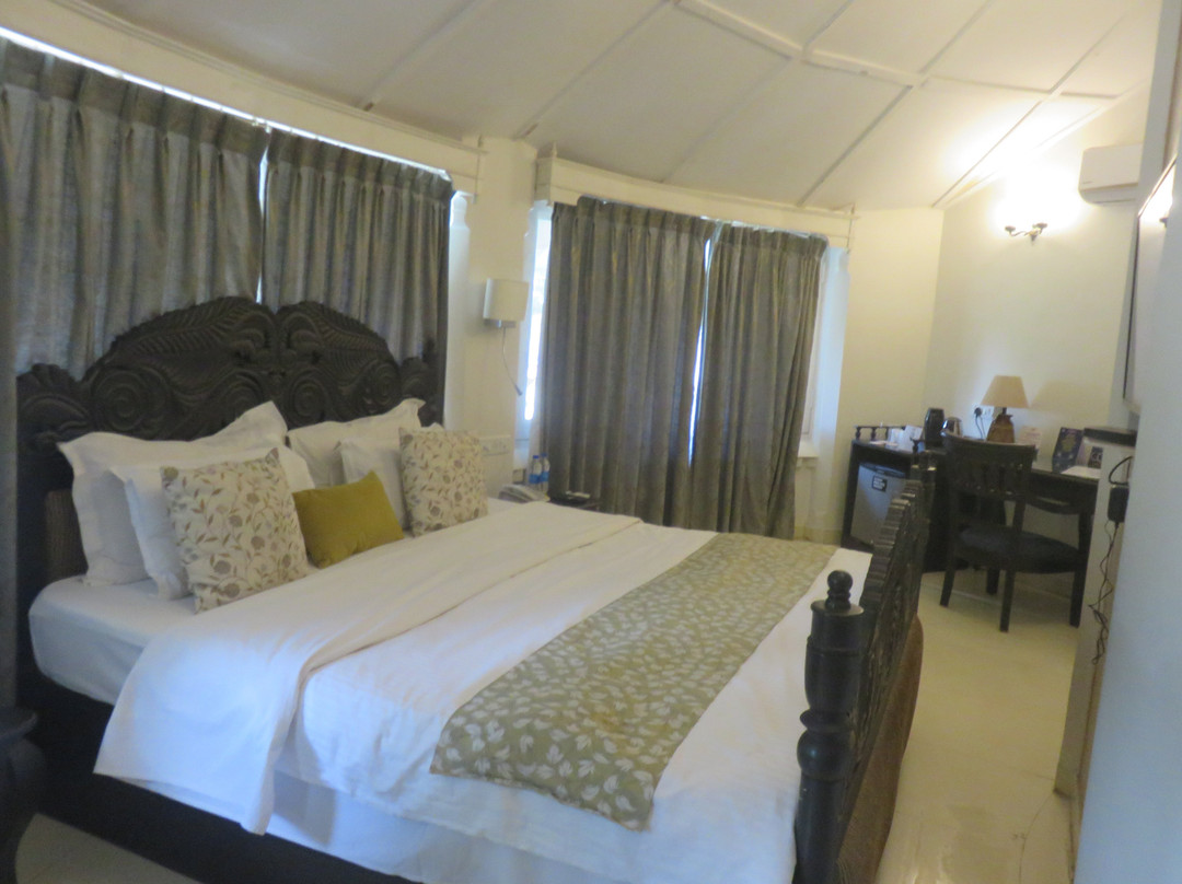 MPT Rock End Manor Pachmarhi主图