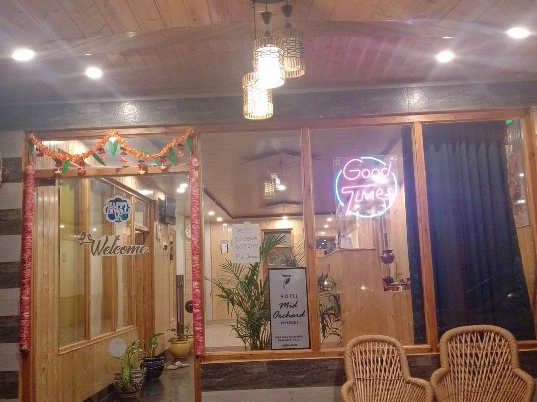 Hotel Mid Orchard Kasol - River Side