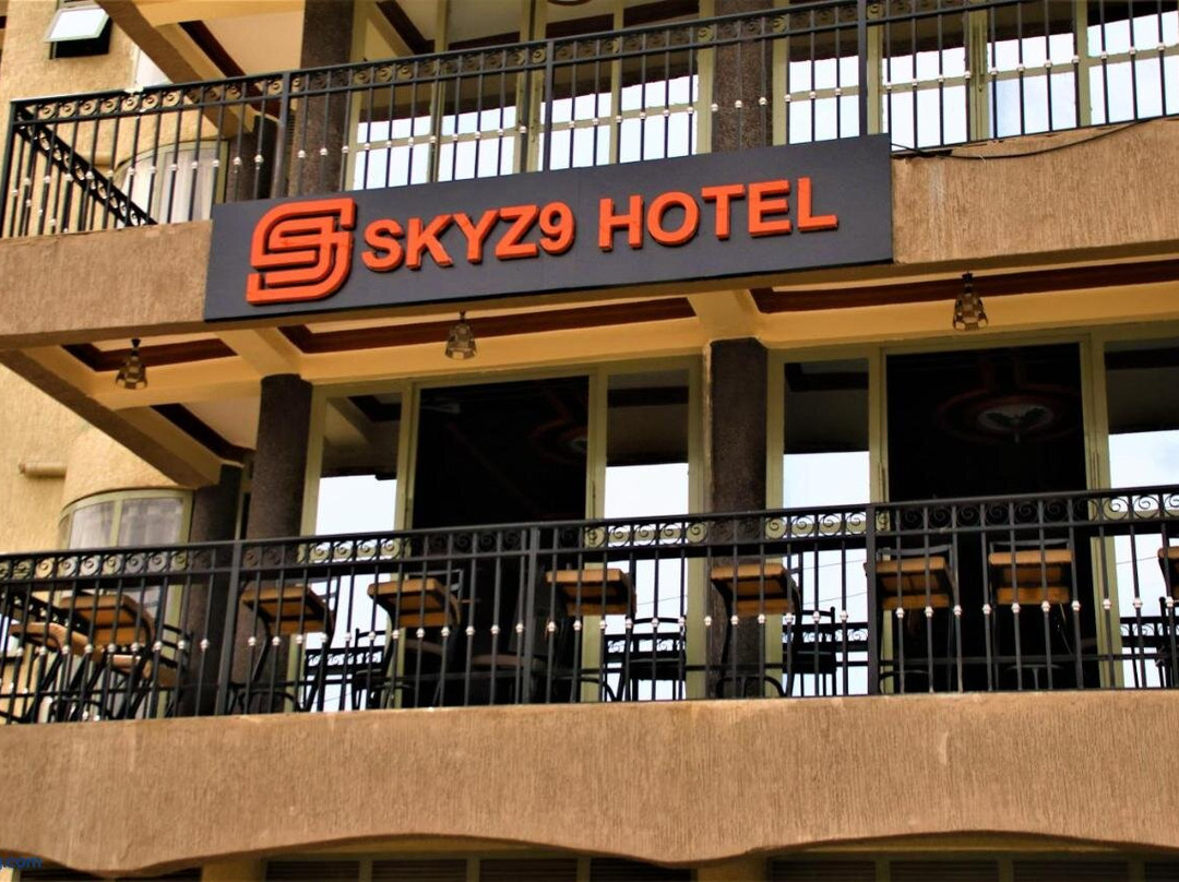SKYZ9 HOTEL