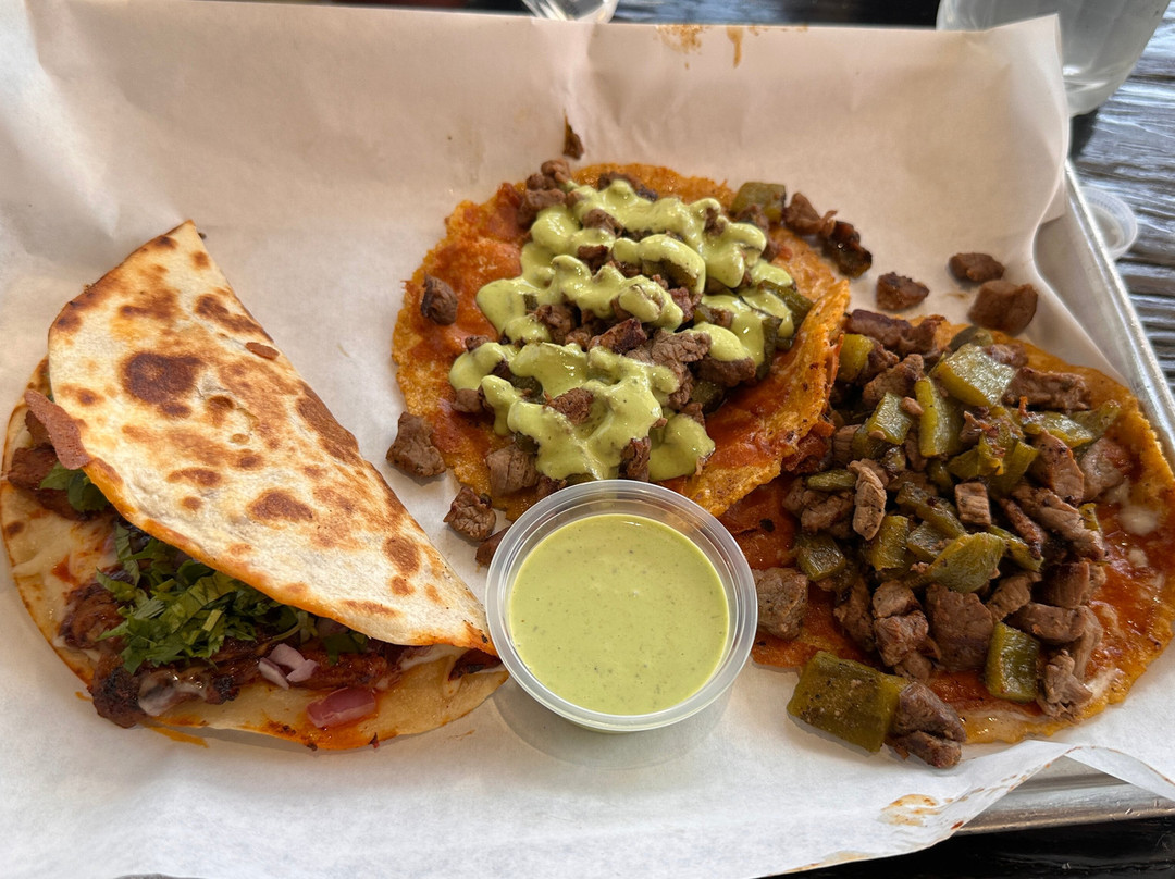 Califas Tacos & Beer