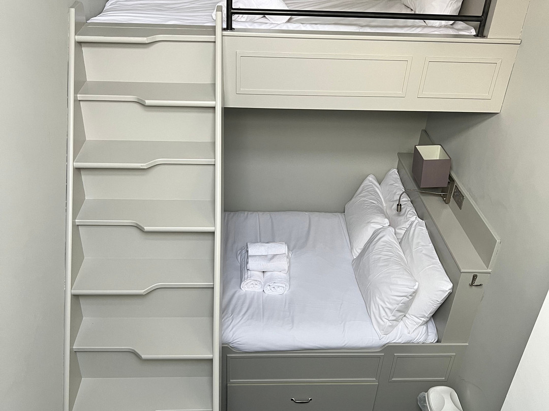Glendower Guest Apartments主图