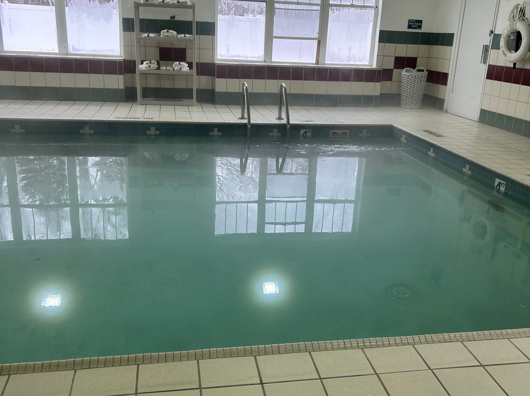 Country Inn & Suites by Radisson, Birch Run-Frankenmuth, MI主图