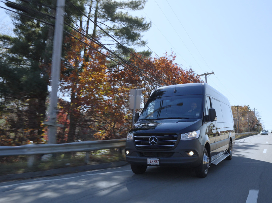 Patriots Limousine & Car Service-福克斯伯勒必去景点