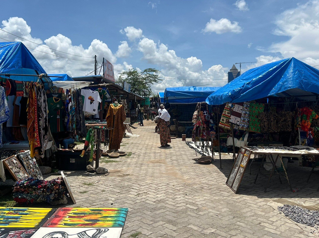 Pakati Sunday Market-卢萨卡必去景点