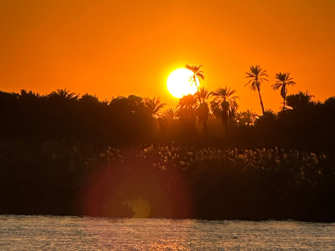 Royal Cleopatra Dahabiya Nile cruise-Esna必去景点