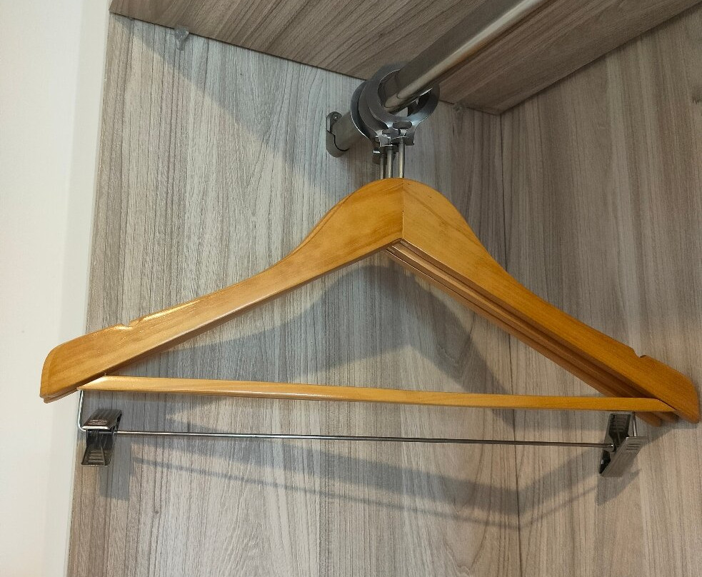 Front One Akshaya Hotel Karawang主图