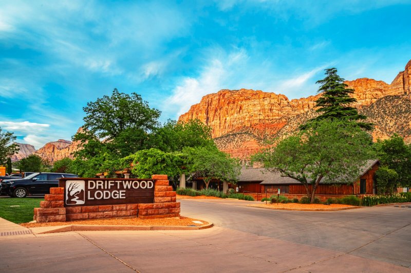 Driftwood Lodge-浴室