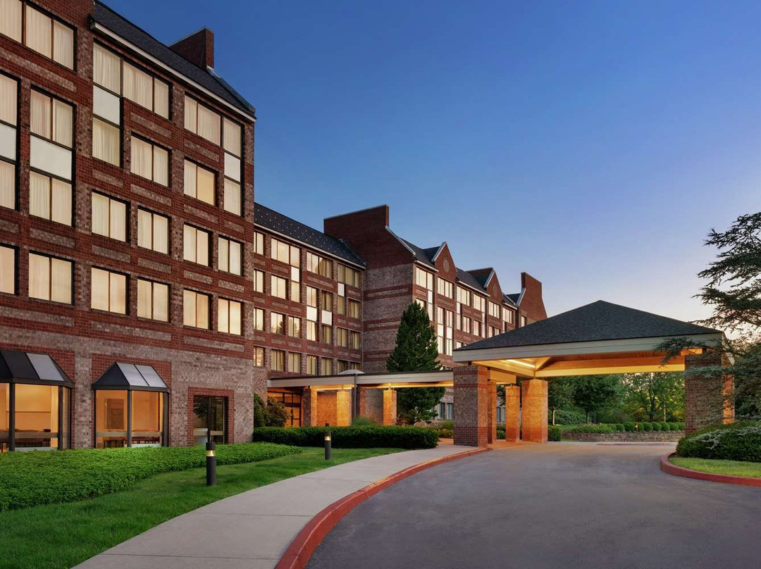 费城福吉谷希尔顿合博套房酒店主图