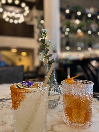 洛杉矶市中心菲格罗亚酒店主图