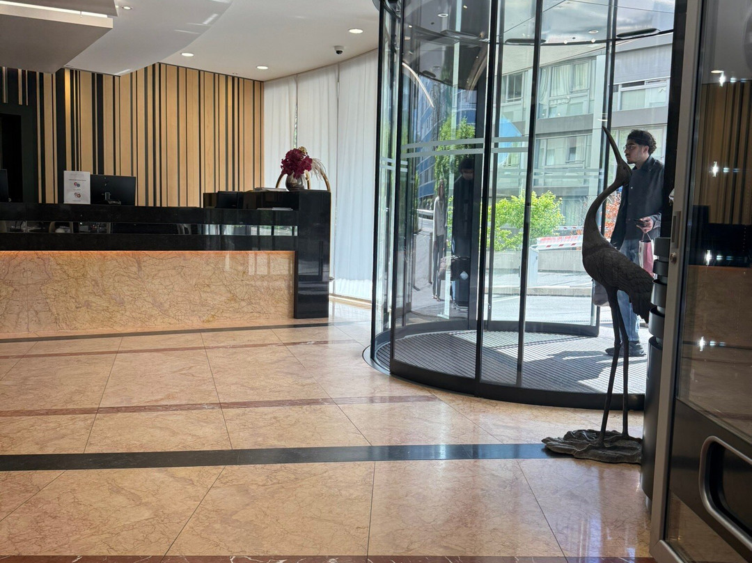 Nash Suites Hotel主图