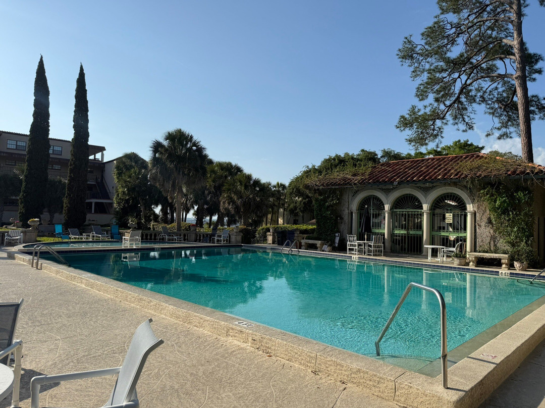 The Club Continental Suites主图