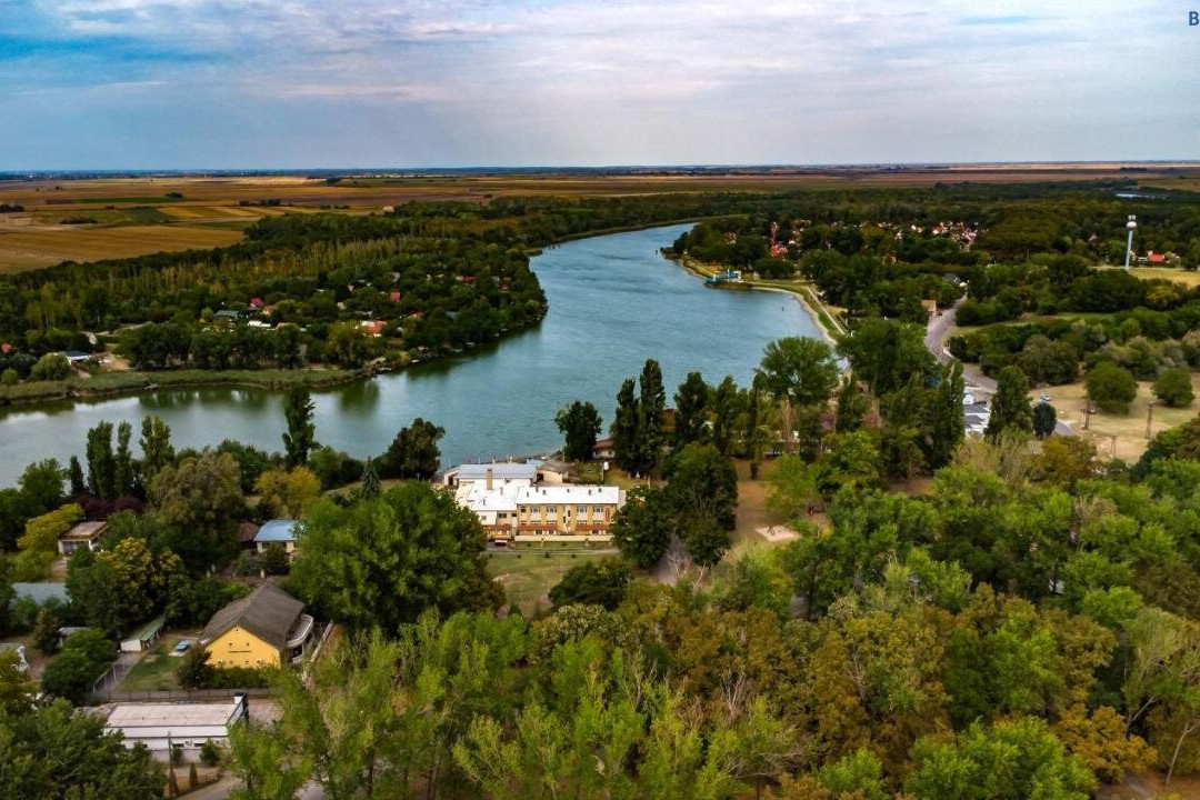 Paks酒店住宿-To Szallo