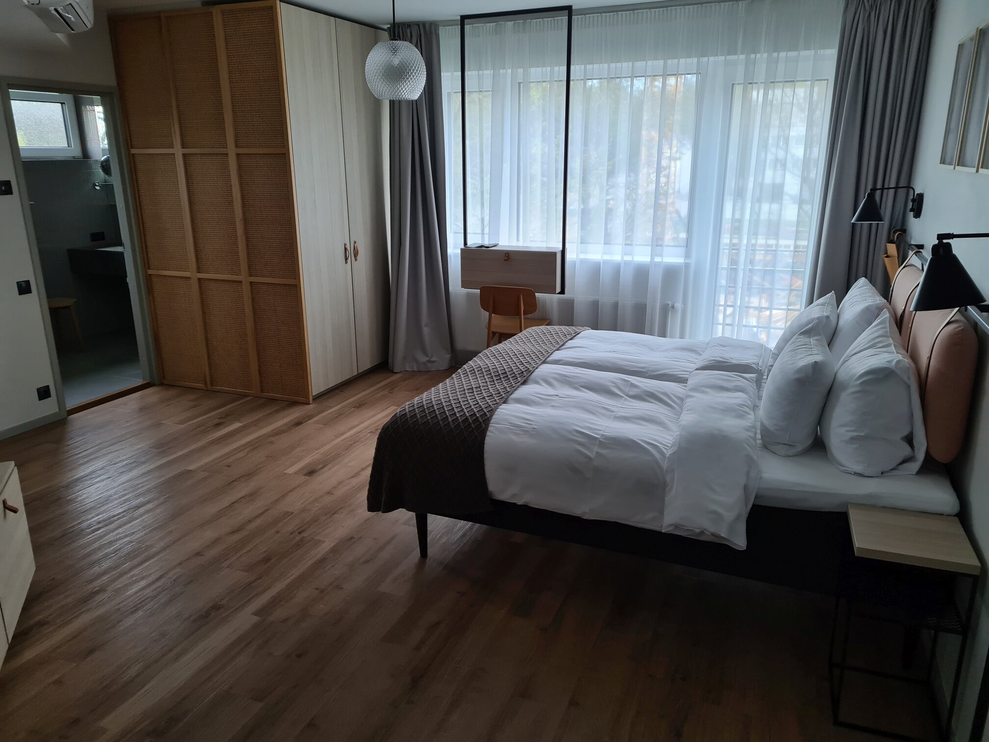 奥罗尔酒店-客卧