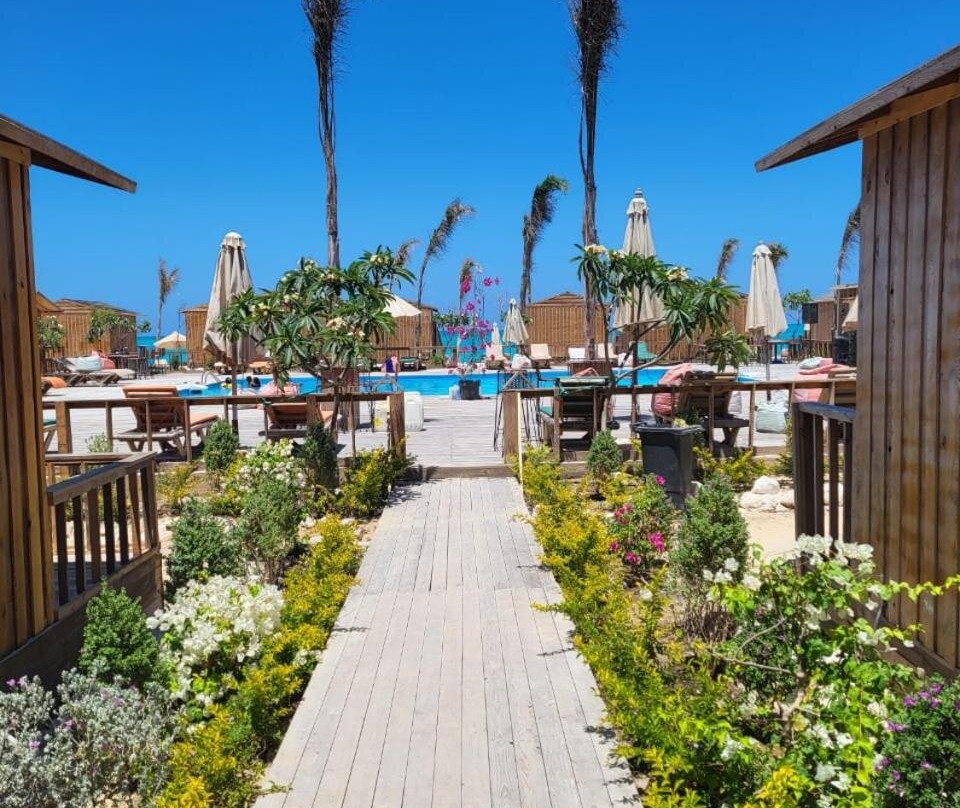 Tabara Beach Safy Bay