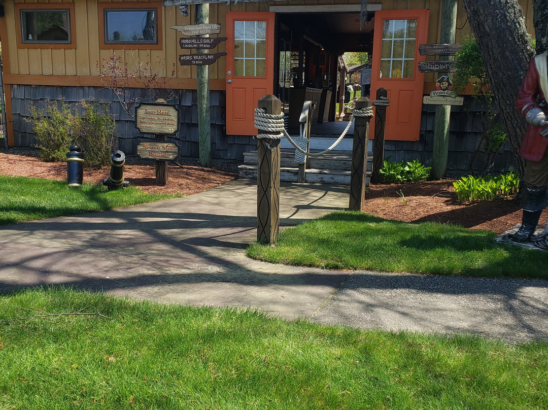 Pirate's Cove Adventure Golf - Winnisquam景点图片