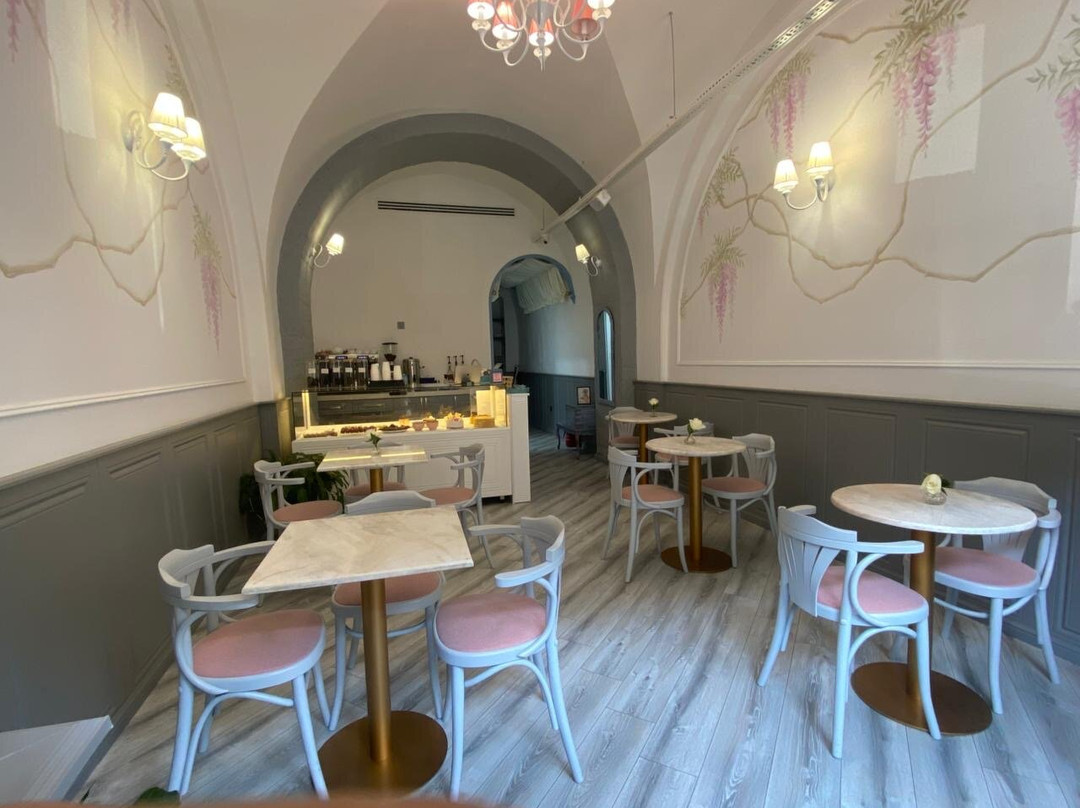 Ballı Bisi (cafe)