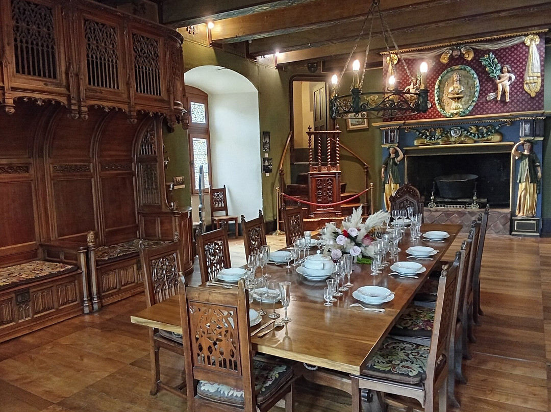 Chateau de Val-Lanobre必去景点