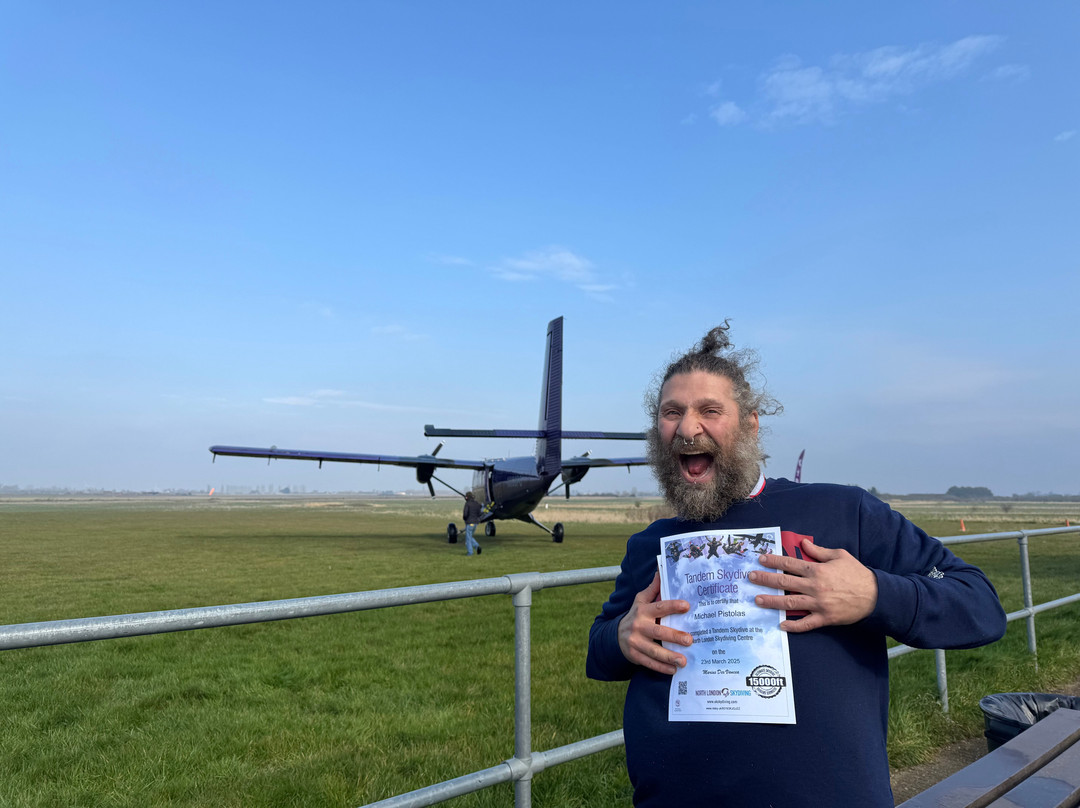 North London Skydiving Centre景点图片