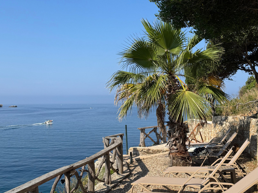 Acapulco Pool Bar-Paleokastritsa必去景点