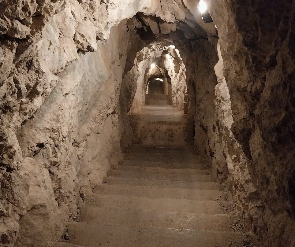 Grottes de Mandrin-Saint-Martin-le-Vinoux必去景点
