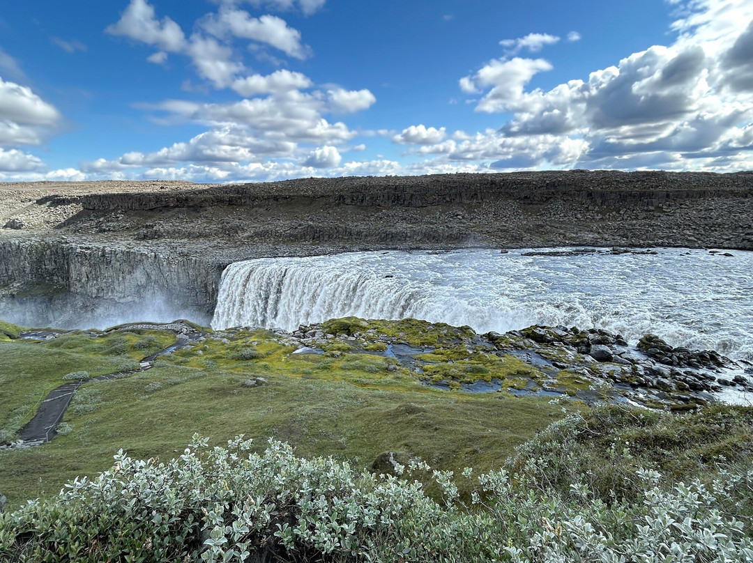 黛提瀑布-米湖必去景点
