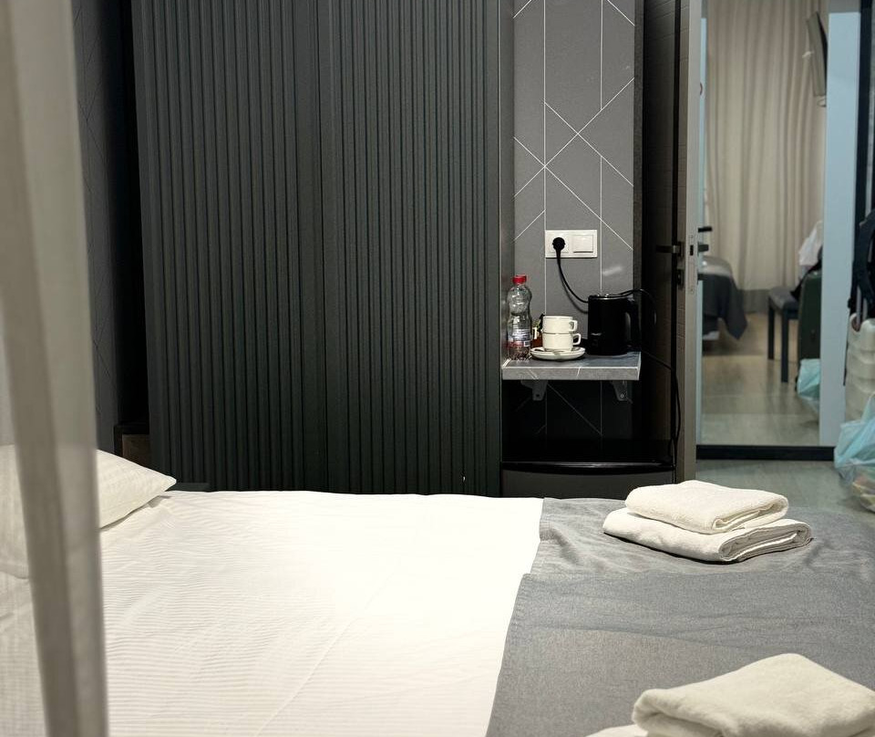 Mirros Subay Hotel Dombay