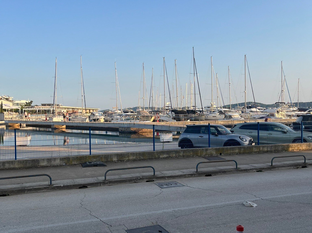 Yachting Bar-扎达尔必去景点