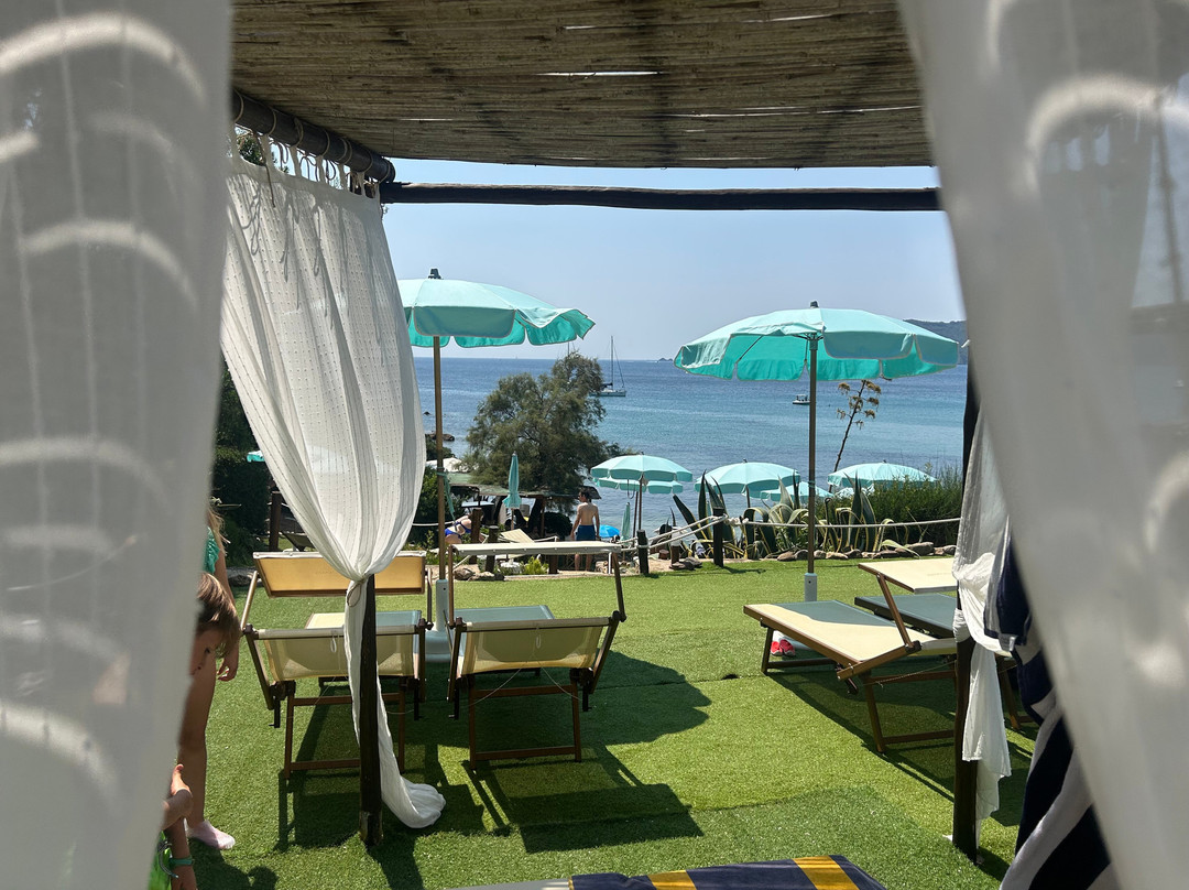 Spiaggia di Felciaio-Capoliveri必去景点