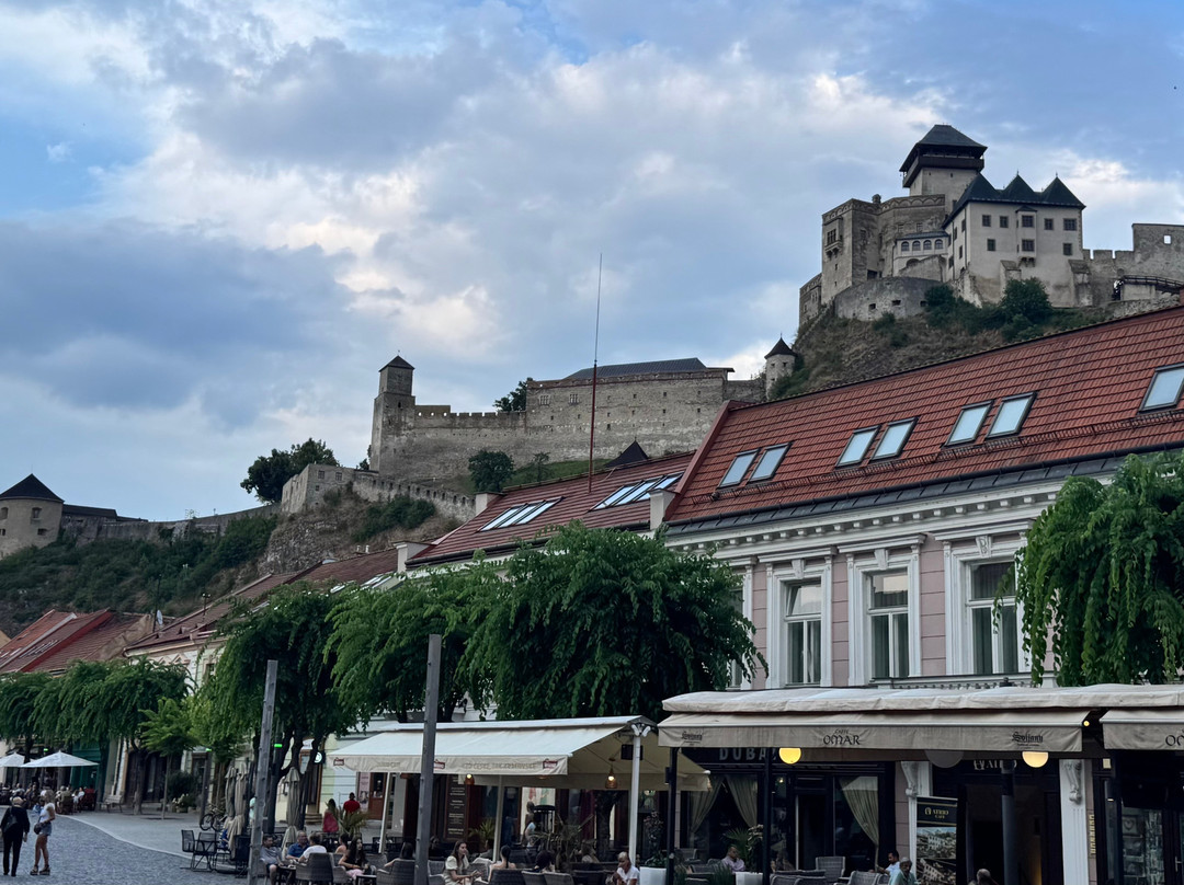 Mierové námestie-Trencin必去景点