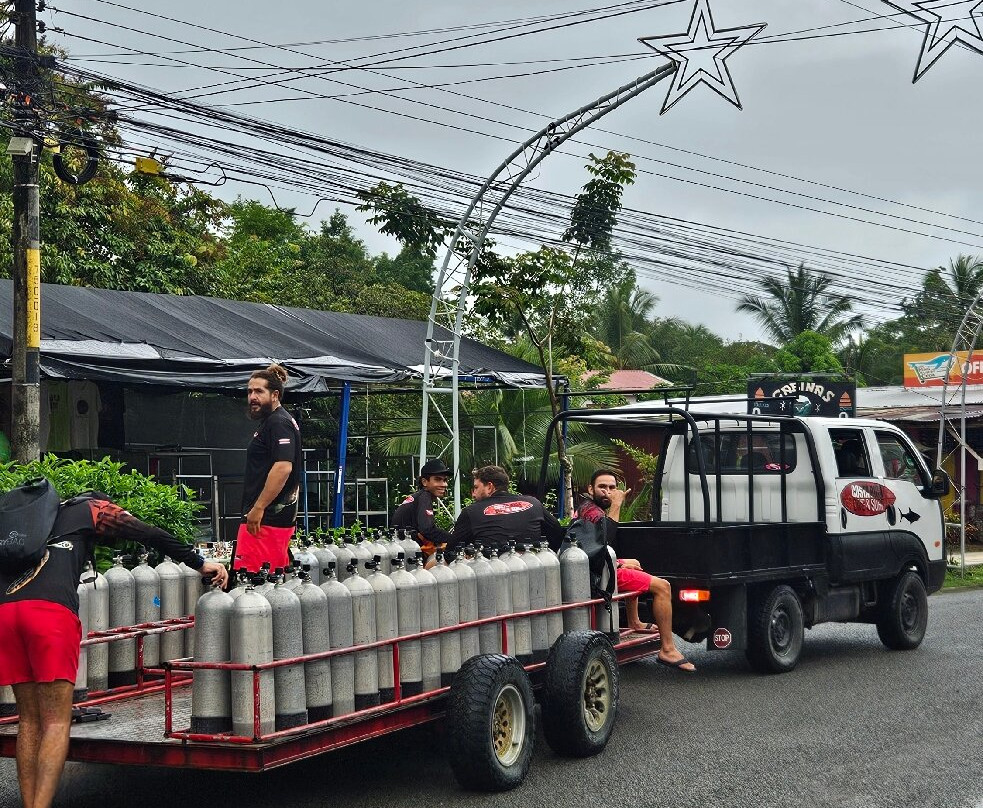 Costa Rica Dive and Surf-主日镇必去景点
