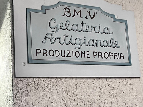 BM & V Gelateria Artigianale San Teodoro