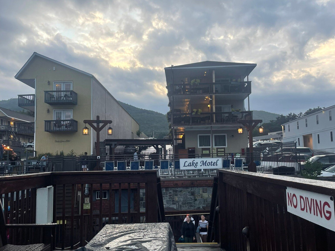 Lake Motel主图