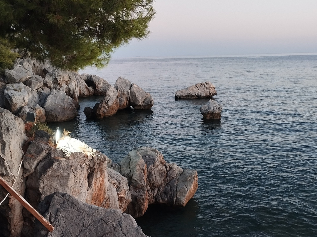 Villa Stasa Sea Bar-Loutra必去景点