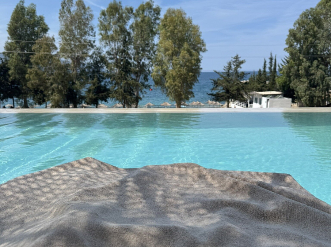 Mazarine Hotel主图