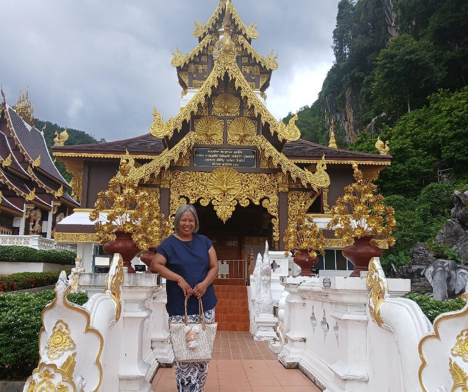 Wat Tham Chetawan-难府必去景点