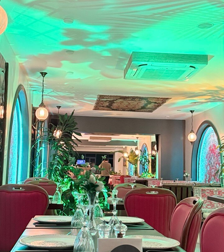 Food Palace Restaurant