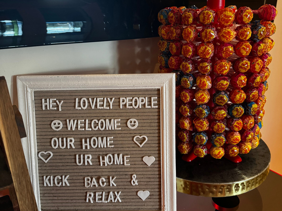 The Grumpy Schnauzer B&B主图