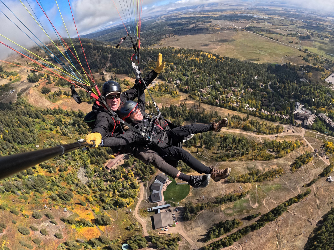 Jackson Hole Paragliding-提顿村必去景点