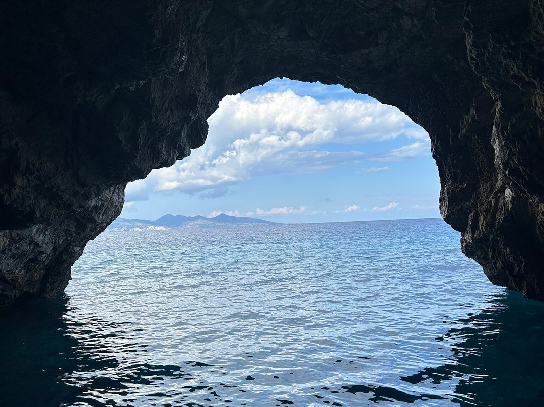 Captain of Cruises-Makris Gialos必去景点