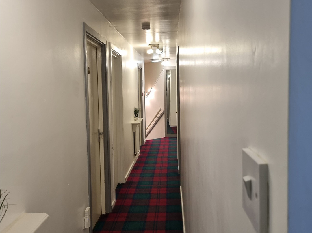 The Folly Hotel主图